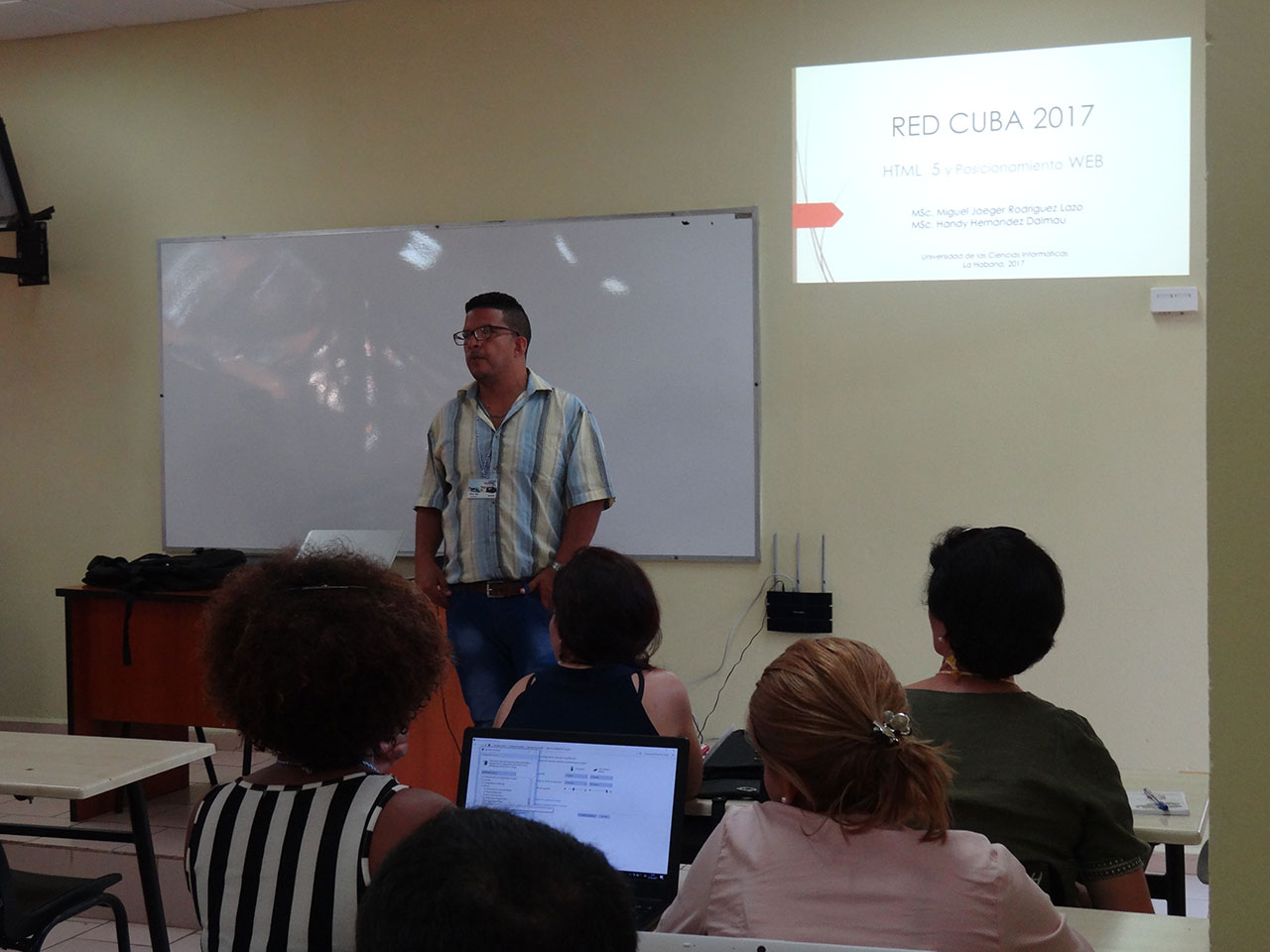 Red Cuba 2017. Red Cuba 2017.