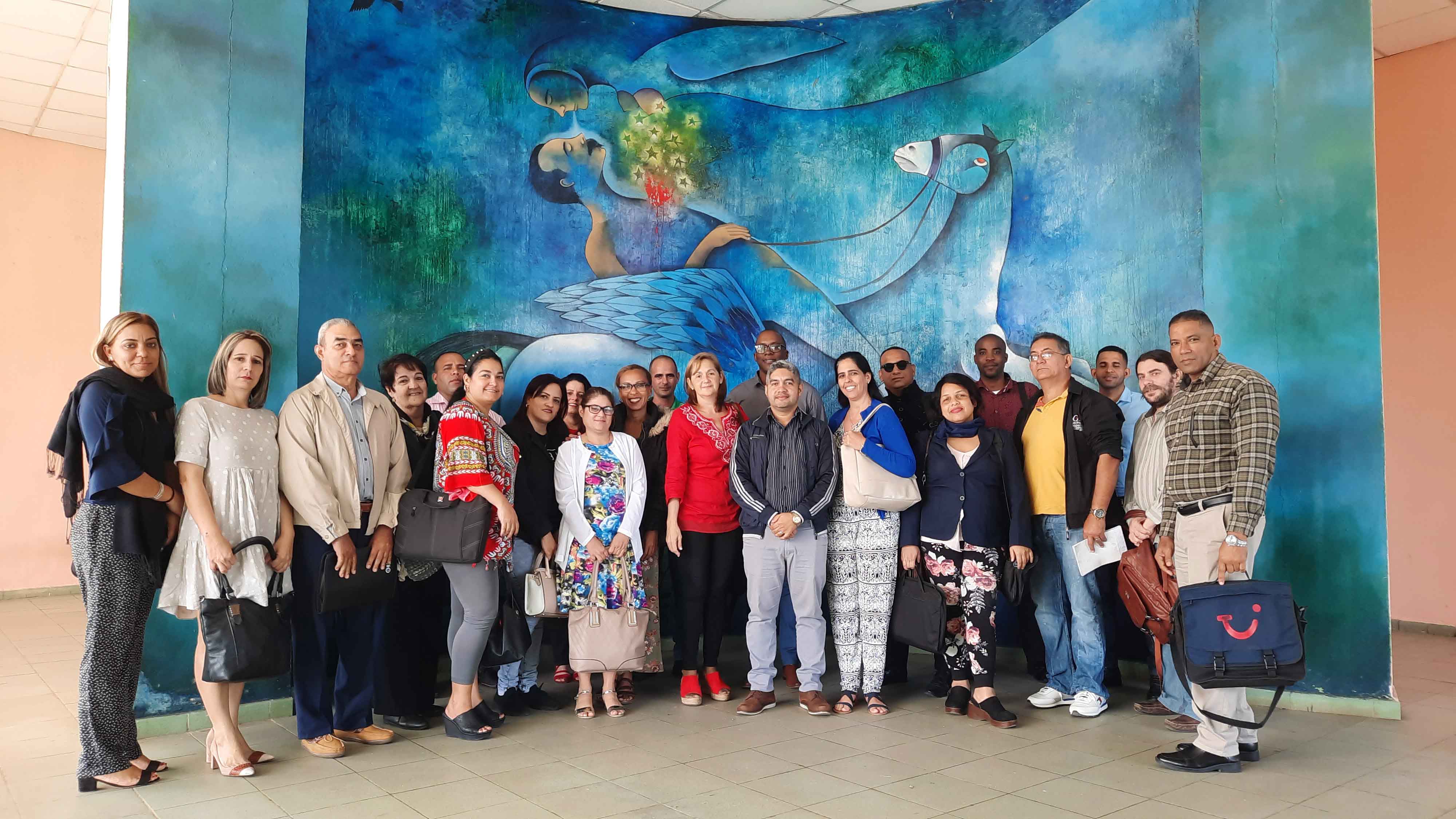 Visitan la UCI directivos que cursan el Diplomado de Administración Pública en la Escuela Superior de Cuadros del Estado y el Gobierno.