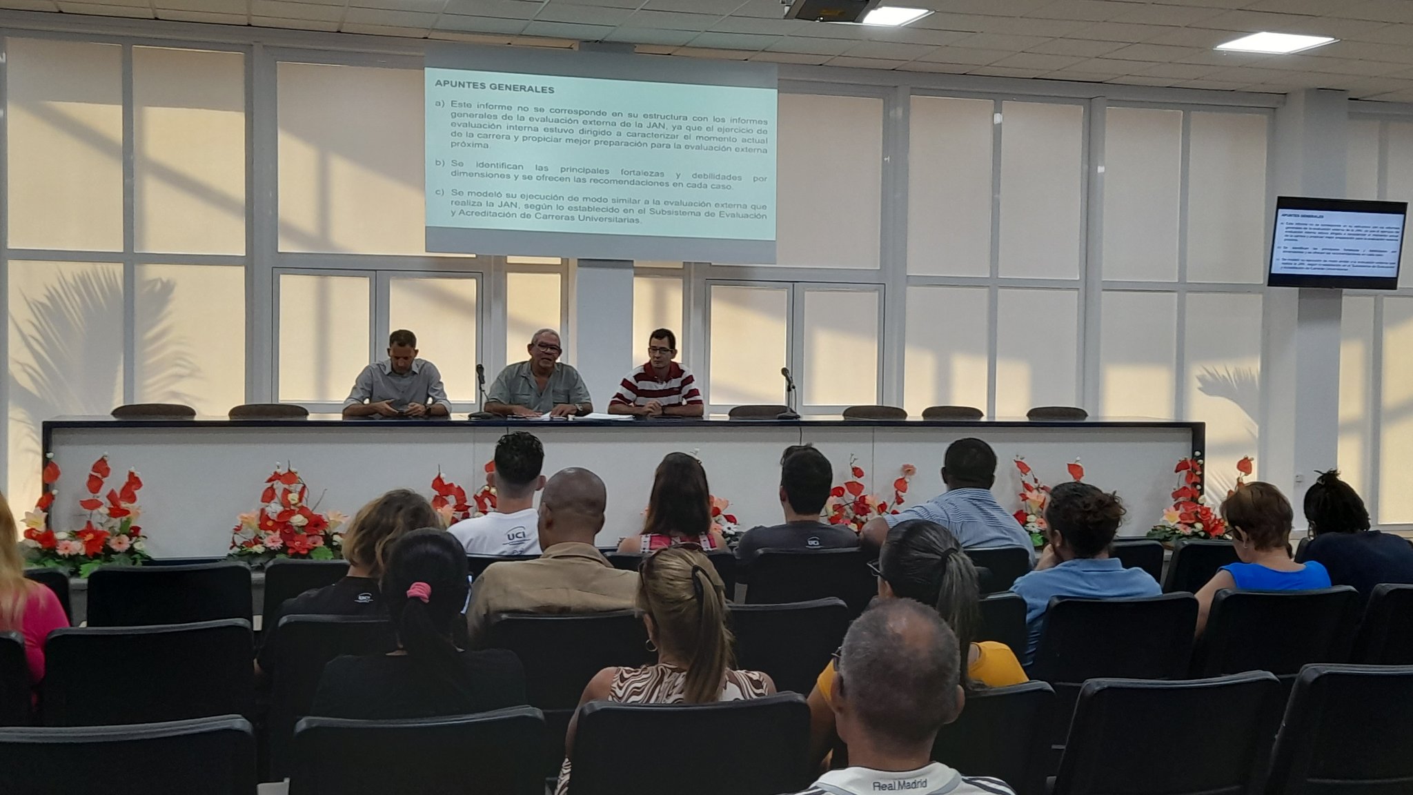 Realizan conclusiones de la evaluación interna de la carrera de Bioinformática. Foto: Héctor Elider González Rodríguez