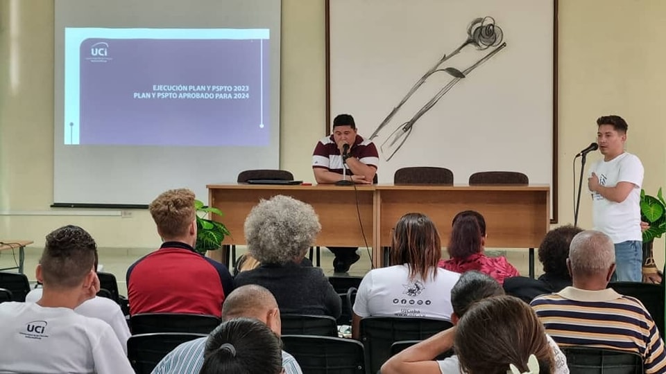 Asamblea del presupuesto de la UCI.