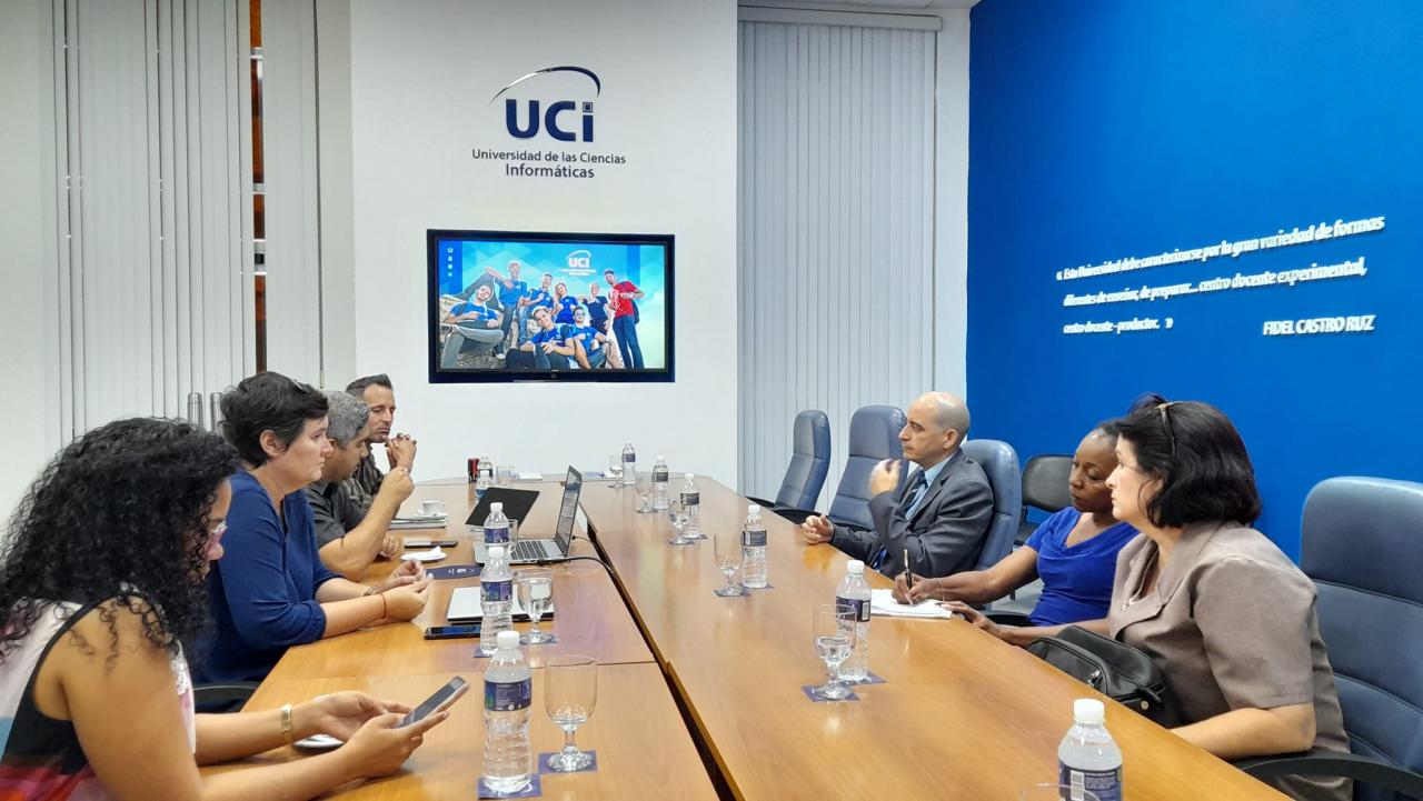 Durante el intercambio, las diferentes partes calificaron la firma como una nueva vía de trabajo para alcanzar mejores resultados.