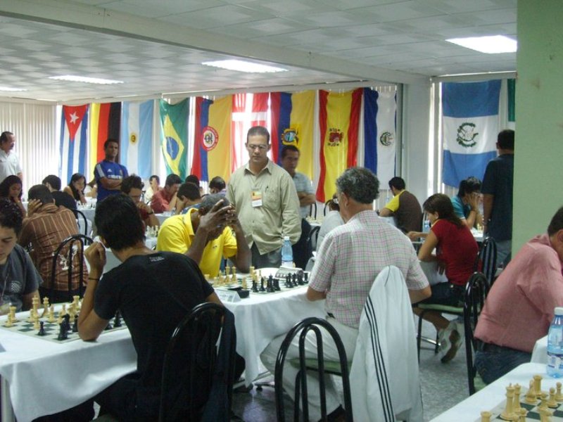 Su trabajo trascendió la frontera de la UCI y en varios momentos atendió las invitaciones a los Maestros que participaban en el Torneo Internacional Capablanca in Memoriam.