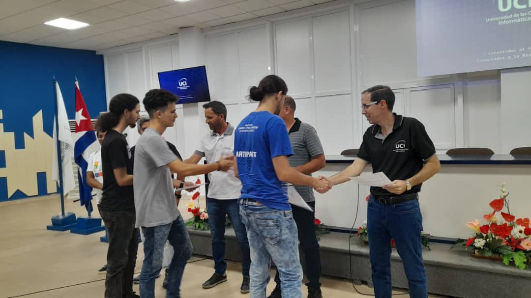 Eliminatoria a la Final Regional del ICPC en la UCI.