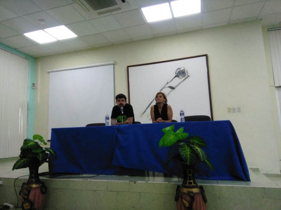 Tuvo lugar en la Universidad un intercambio con el presentador del programa Con Filo.