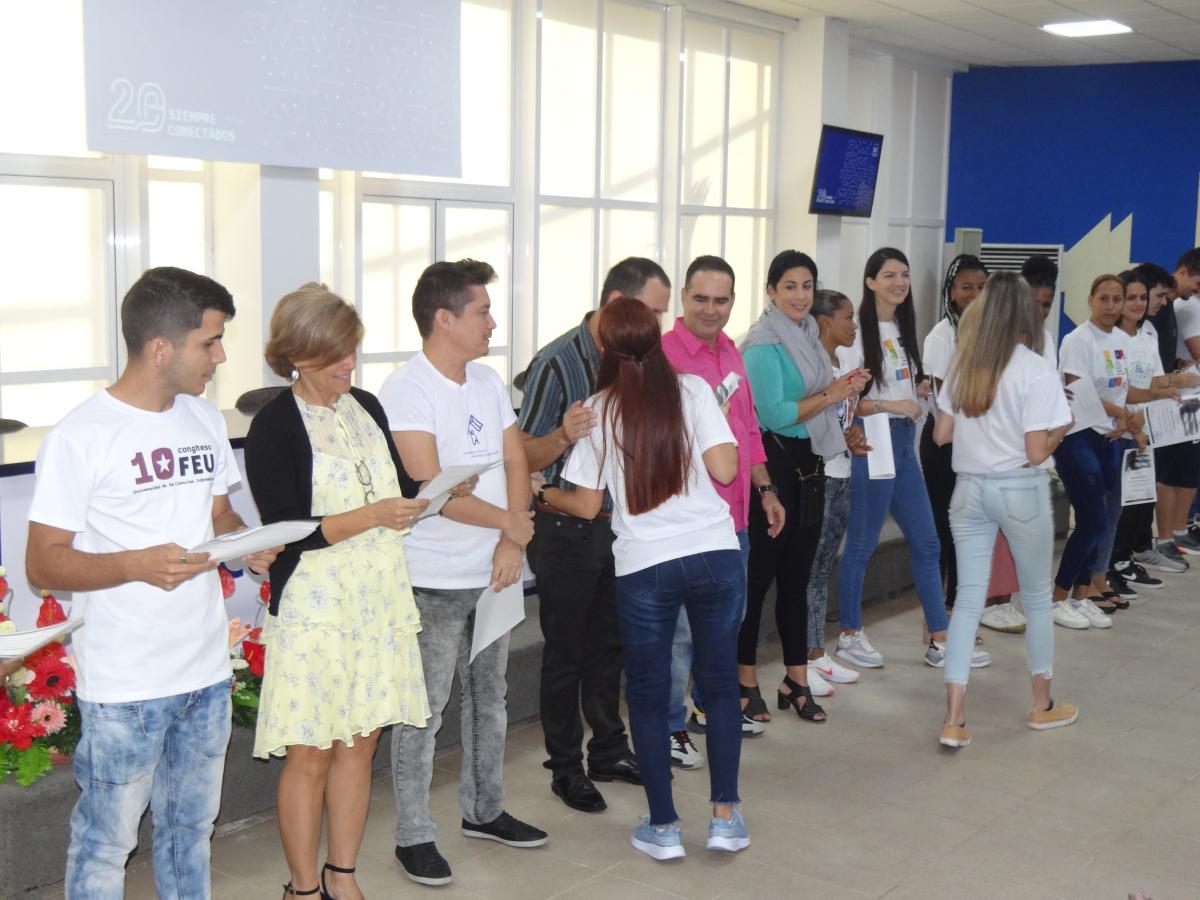 Acto de culminación de estudios de la Facultad 2.