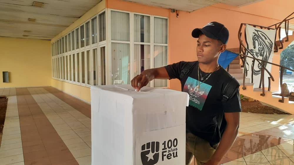 Elecciones de la FEU de la UCI.