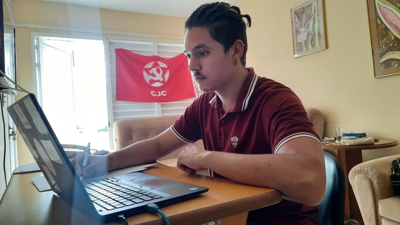 Raúl Sánchez Ruíz cursa parte de sus estudios superiores en nuestra Universidad como parte de un intercambio académico con la Universidad de Oviedo.