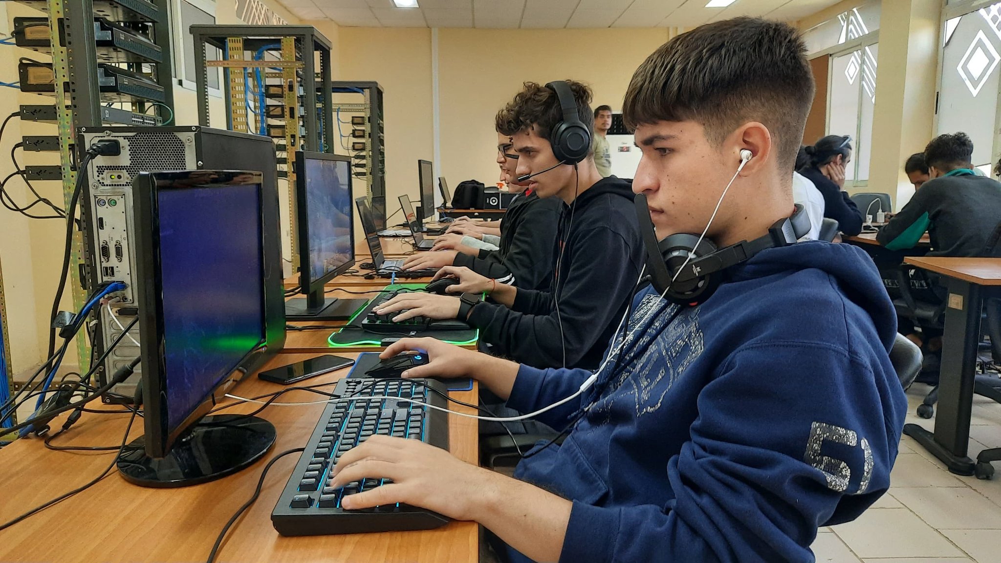 Entrenan en la UCI los jugadores que competirán por Cuba en los I Juegos del Futuro “Kazán 2024”.