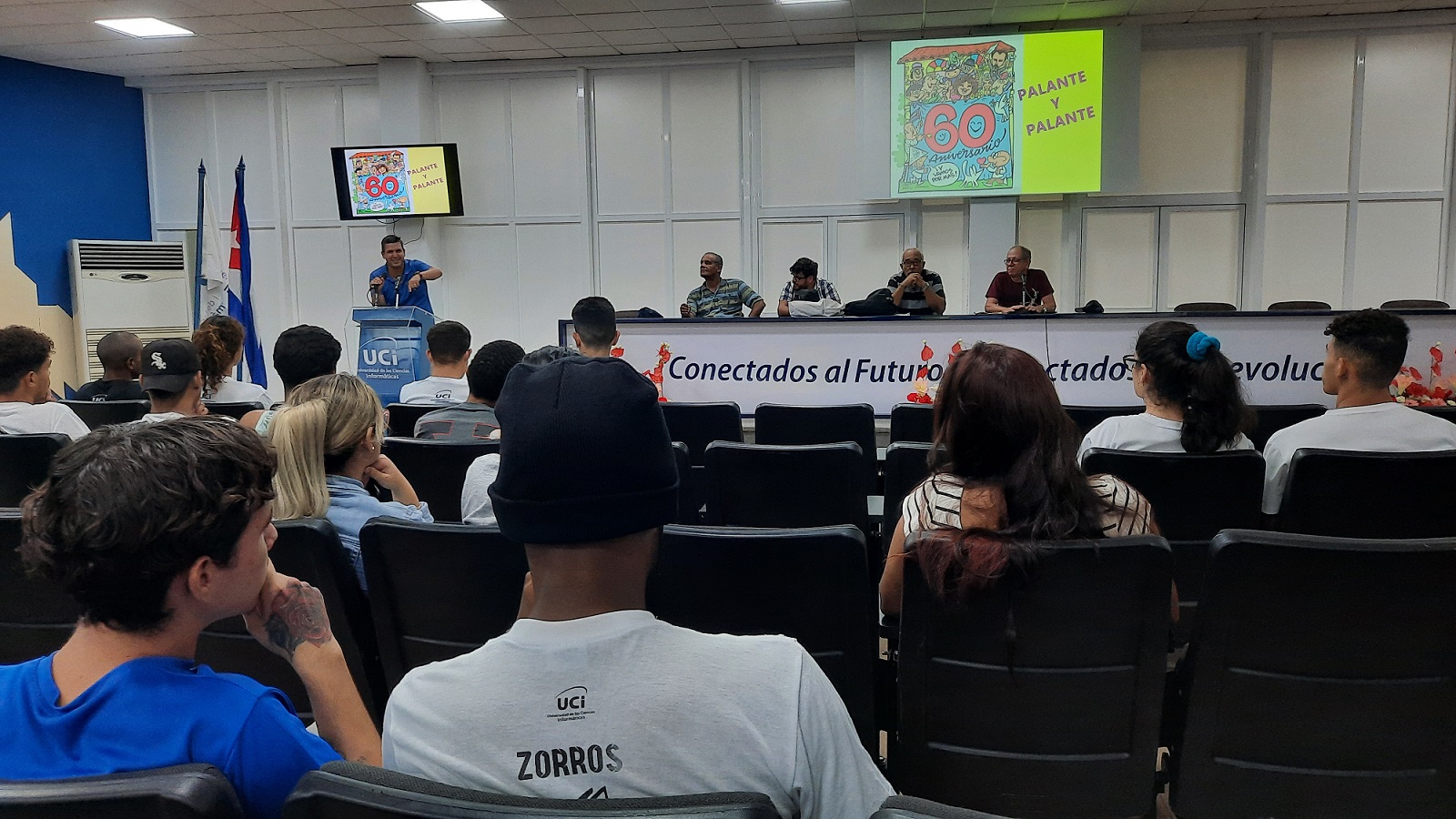 Presentan en la UCI el semanario humorístico Palante.