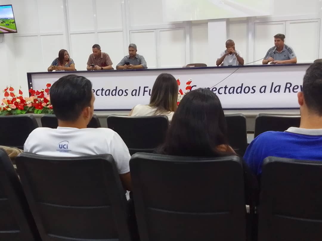 Delegados de la Universidad de las Ciencias Informáticas (UCI) al Balance Municipal de la Unión de Jóvenes Comunista (UJC) de La Lisa.