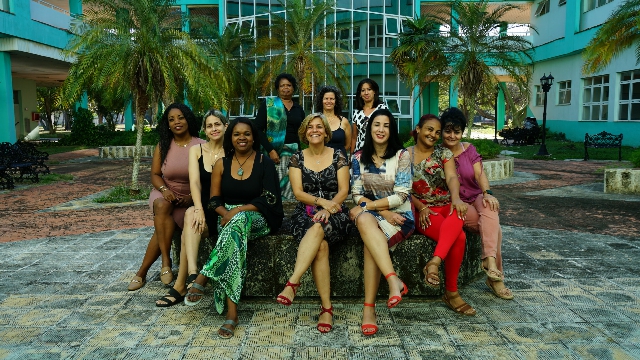 Las mujeres son un pilar fundamental en la obra de la UCI. Foto: Osmel Batista Tamarit