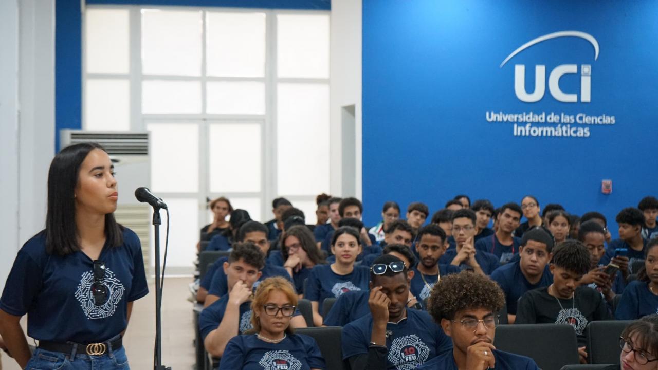 Plenaria de la Asamblea pos X Congreso de la FEU.