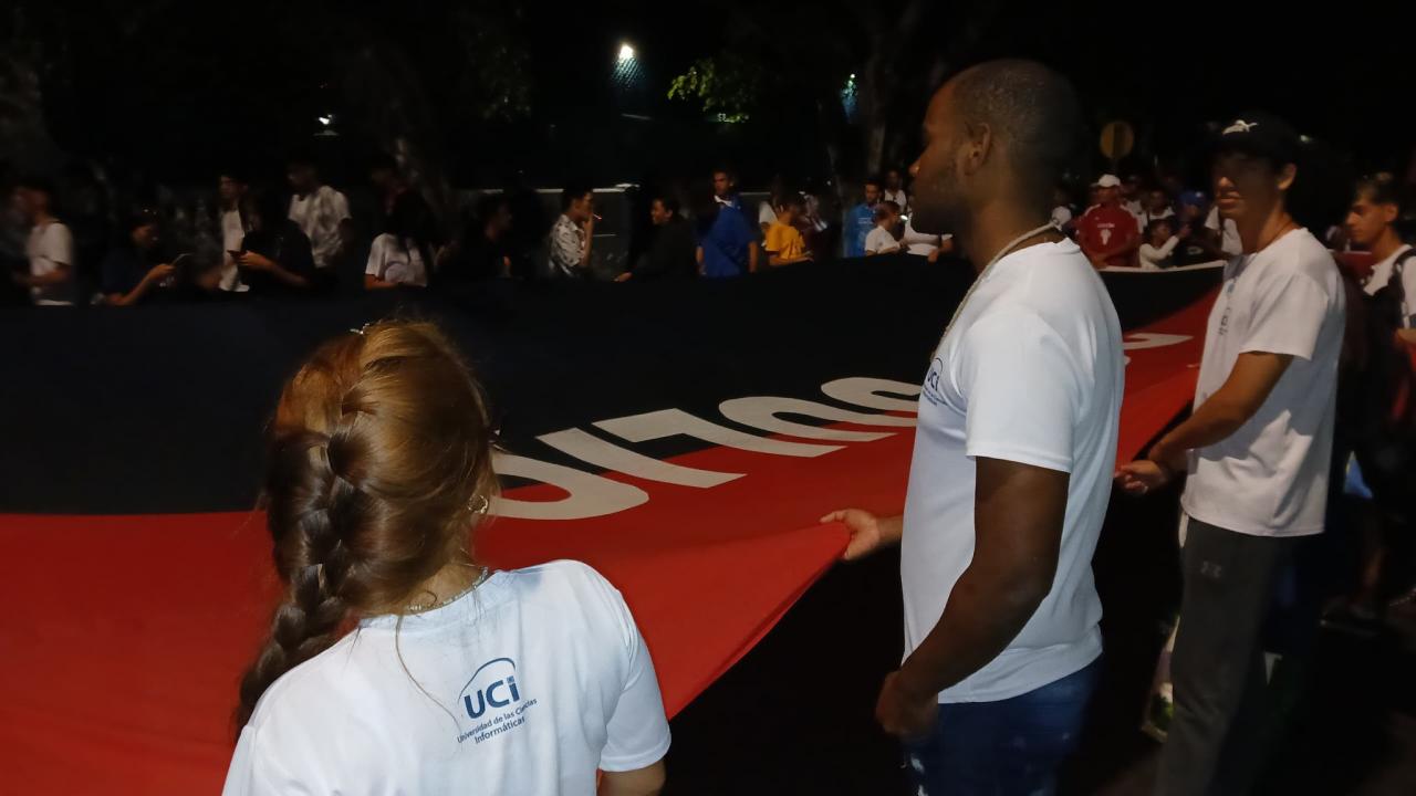 Los integrantes de la UCI desfilaron el día del proletariado mundial con júbilo, compromiso y entusiasmo.