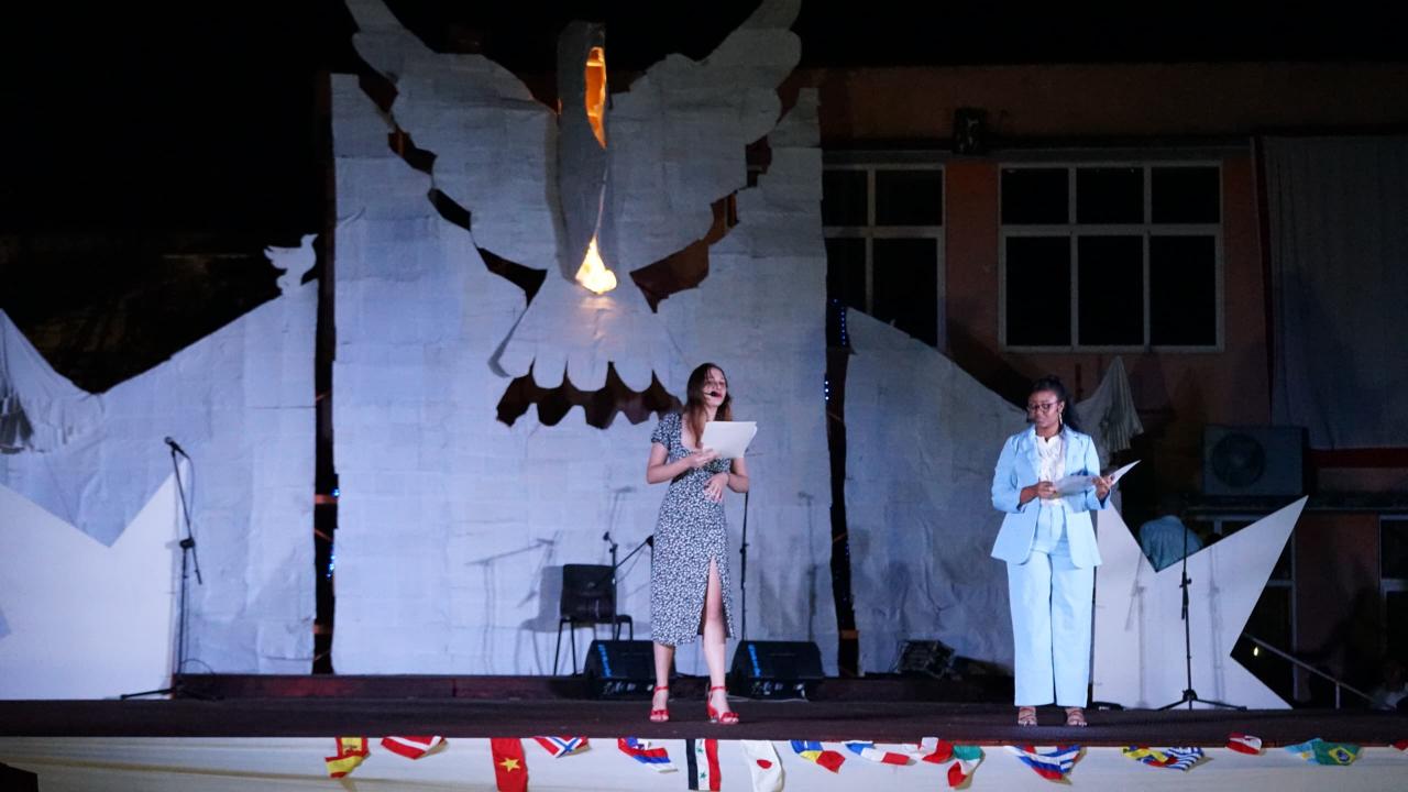 Festival de artistas aficionados.
