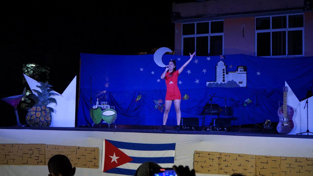 Festival de artistas aficionados.