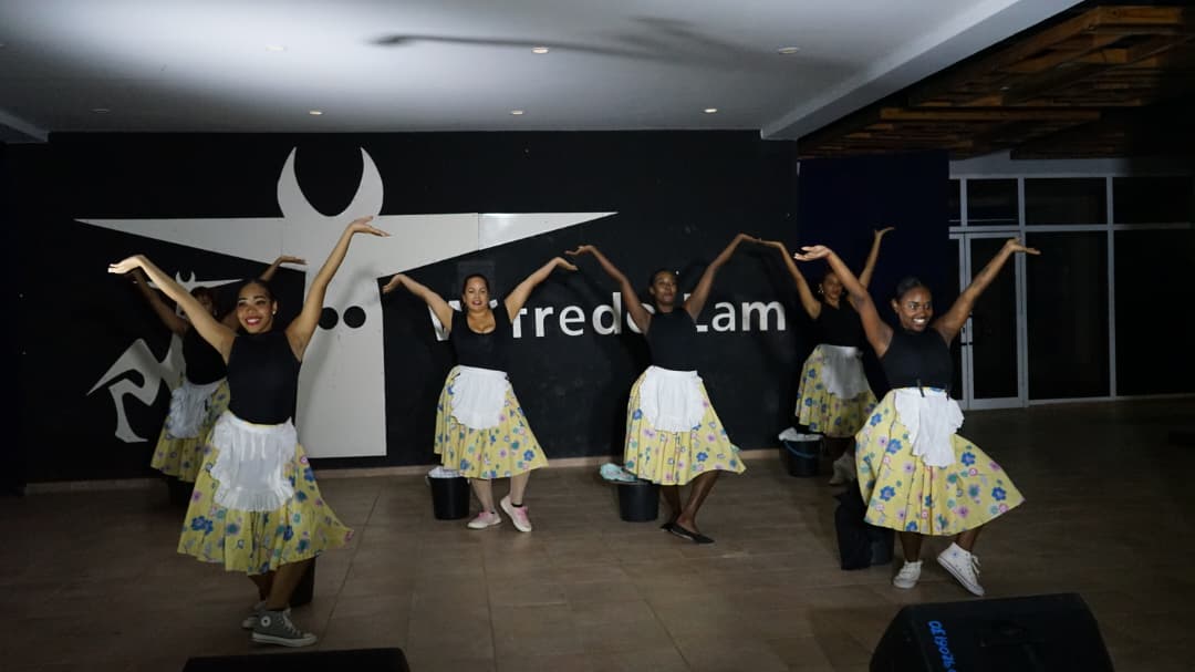 Gala artística en el contexto del Día Internacional del Estudiante. Foto: Osmel Batista Tamarit