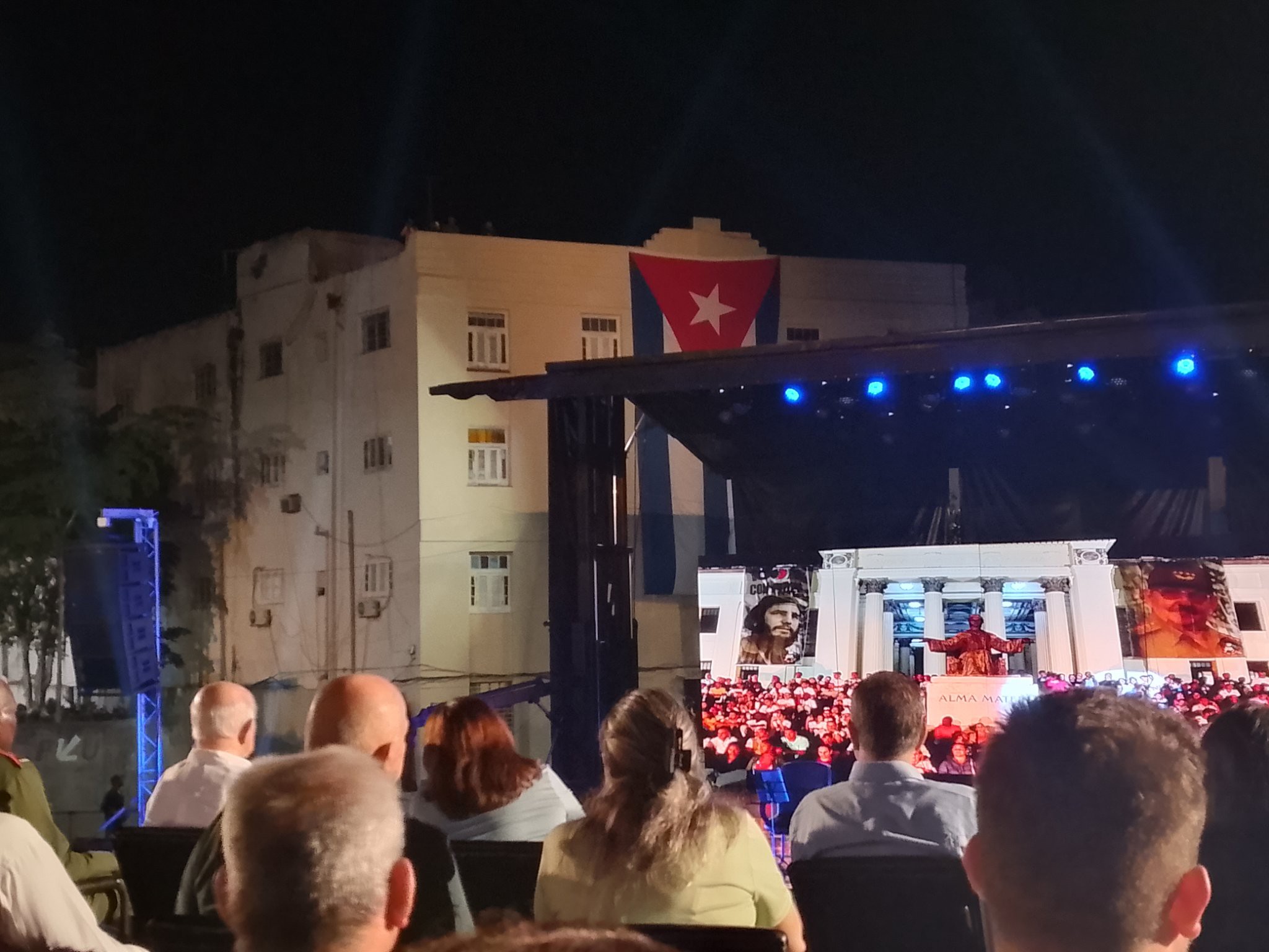 Los estudiantes y trabajadores de la UCI demostraron su compromiso con el legado de Fidel.