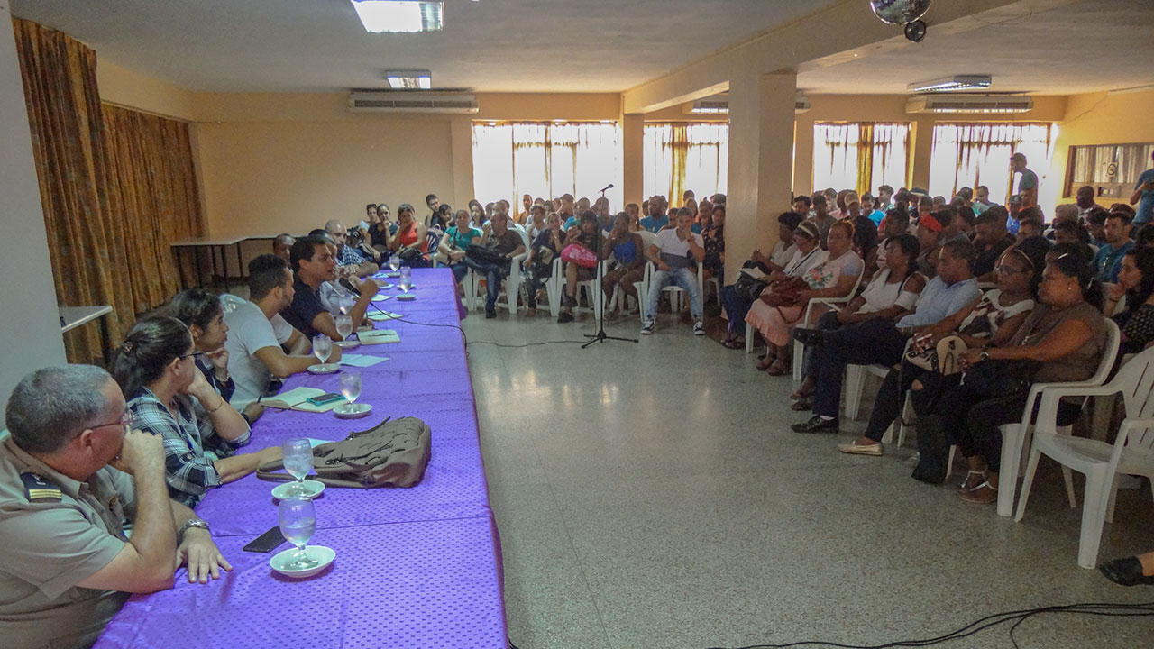 Fructífero encuentro poscongreso de la FEU de las facultades 3, 4 y Citec de la UCI con organismos e instituciones de la capital cubana.