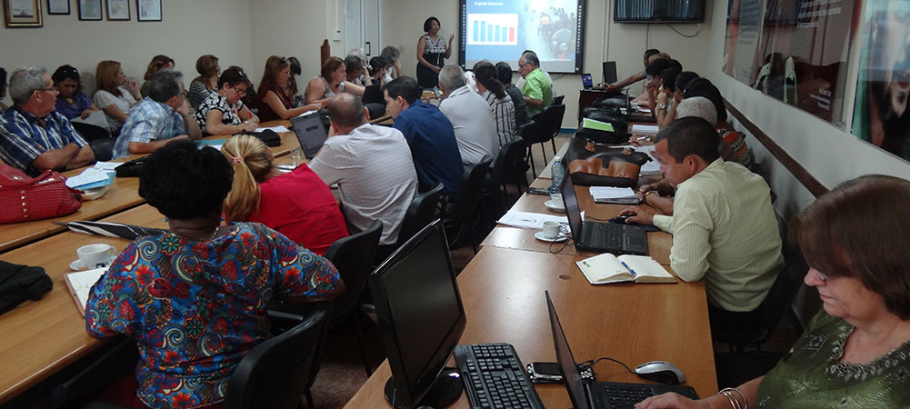 Presentación de la UCI por parte de la Rectora, Dra.C. Miriam Nicado García, primer paso de la autoevaluación interna