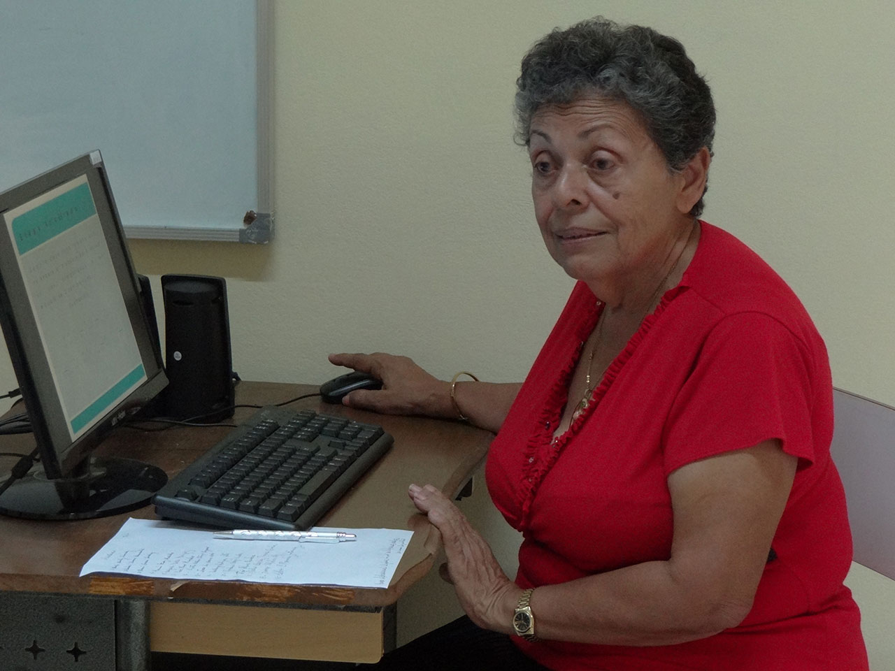 La profesora Lucia Arguelles Cortés demuestra su virtuosismo dentro de un salón de clases con la firme convicción de hacer germinar en cada alumno la semilla del saber. 
