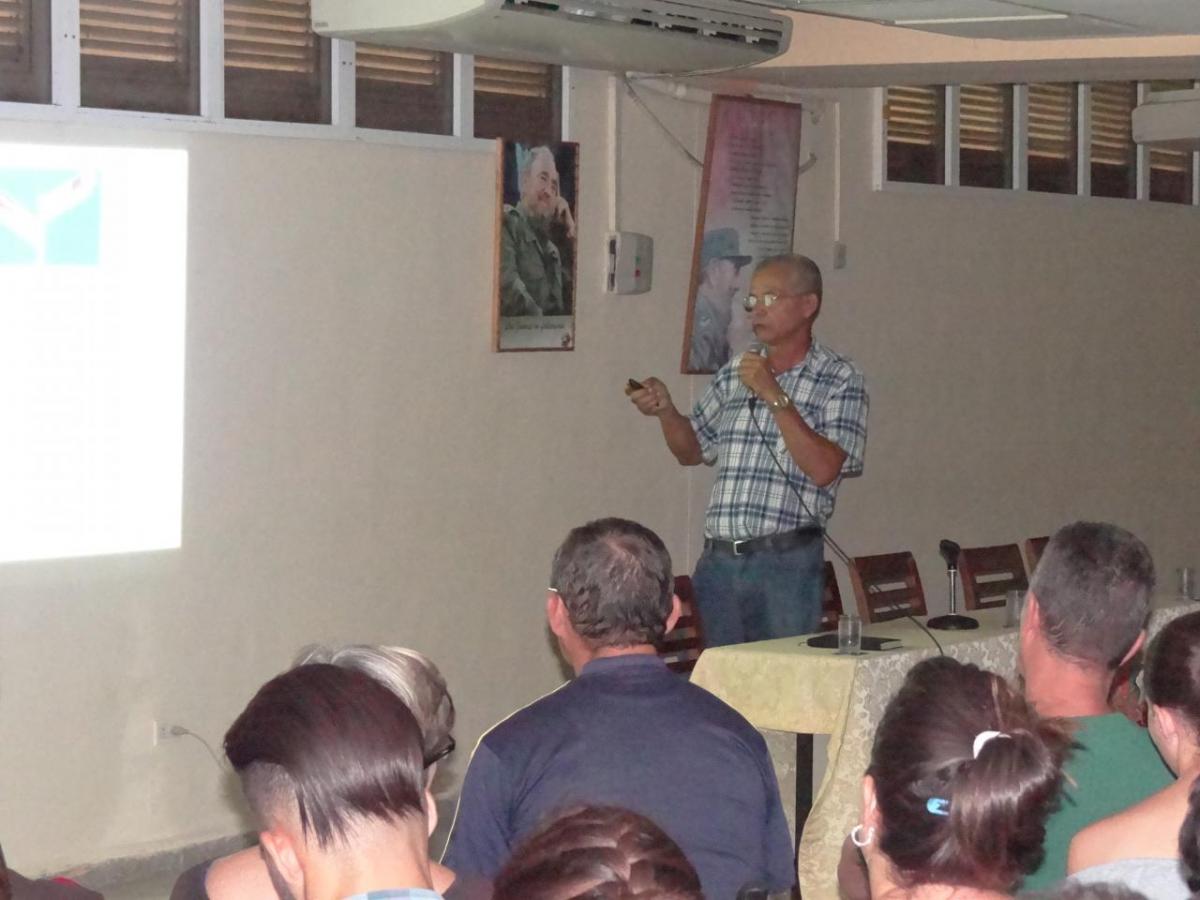 El profesor Dr.C. Armando Leyva Pérez denunció en su conferencia las reales intenciones de estas acciones imperialistas. El profesor Dr.C. Armando Leyva Pérez denunció en su conferencia las reales intenciones de estas acciones imperialistas.
