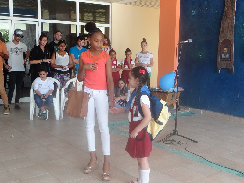 Actividad de la UCI para los niños de la Escuela Especial Solidaridad con Panamá. Actividad de la UCI para los niños de la Escuela Especial Solidaridad con Panamá.