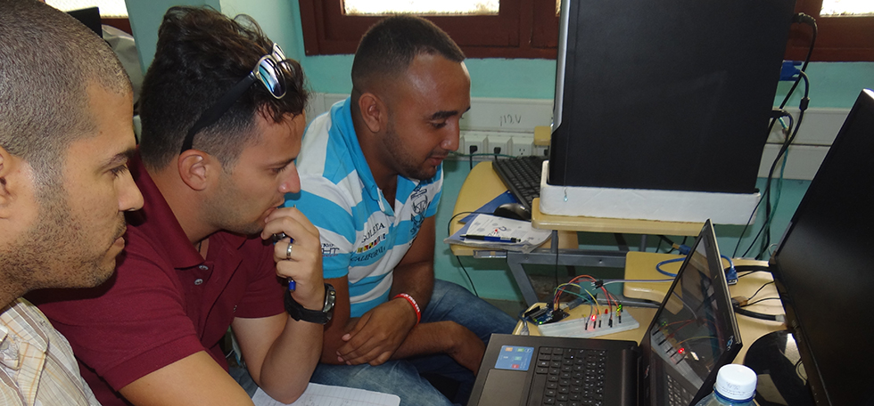 Centro de Informática Industrial capacita a sus especialistas y estudiantes