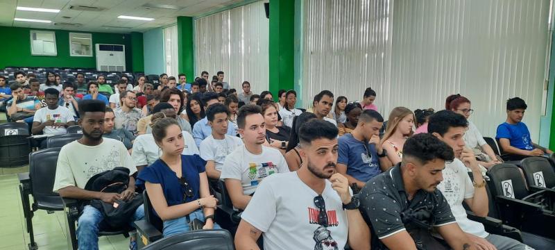 Asambleas de ubicación laboral en la Universidad.