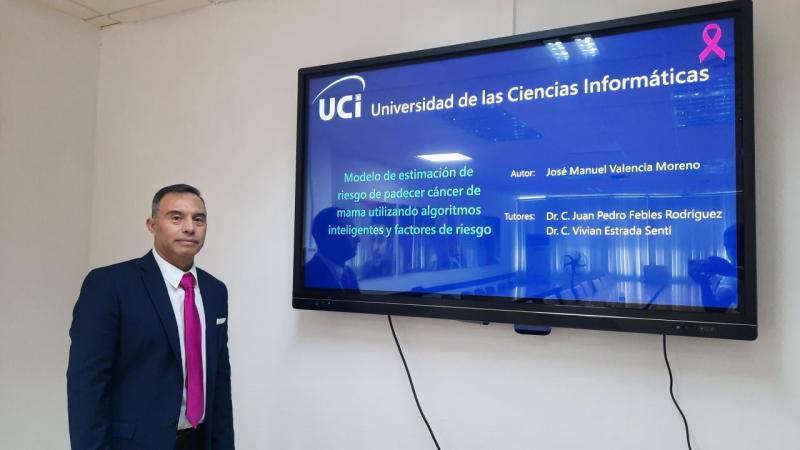 El investigador mexicano José Manuel Valencia Moreno presentó la tesis titulada Modelo de estimación de riesgo de padecer cáncer de mama utilizando algoritmos inteligentes y factores de riesgo.