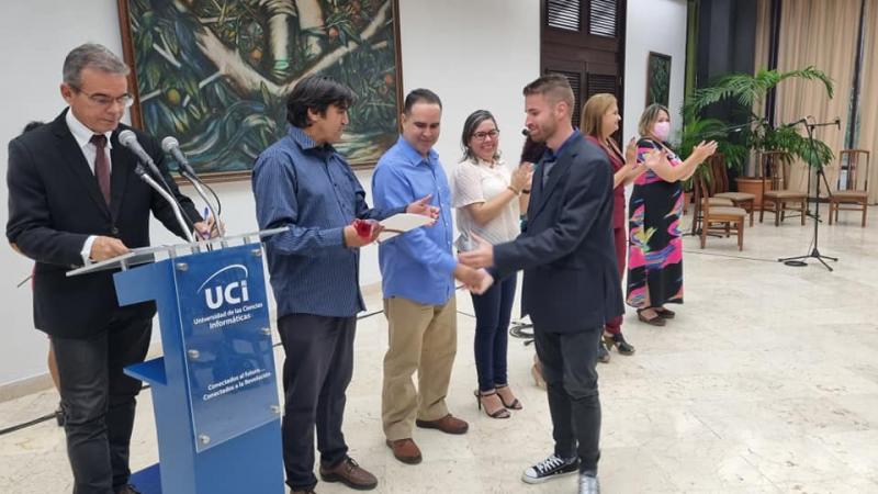 Reconocen la actividad científico investigativa del claustro de la UCI. 