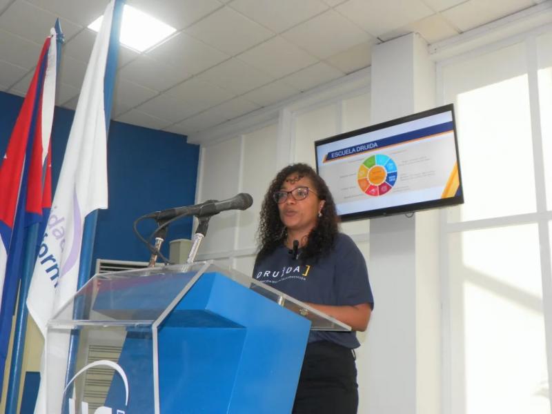 Dra. C. Yeleny Zulueta Véliz, coordinadora del proyecto Druida.