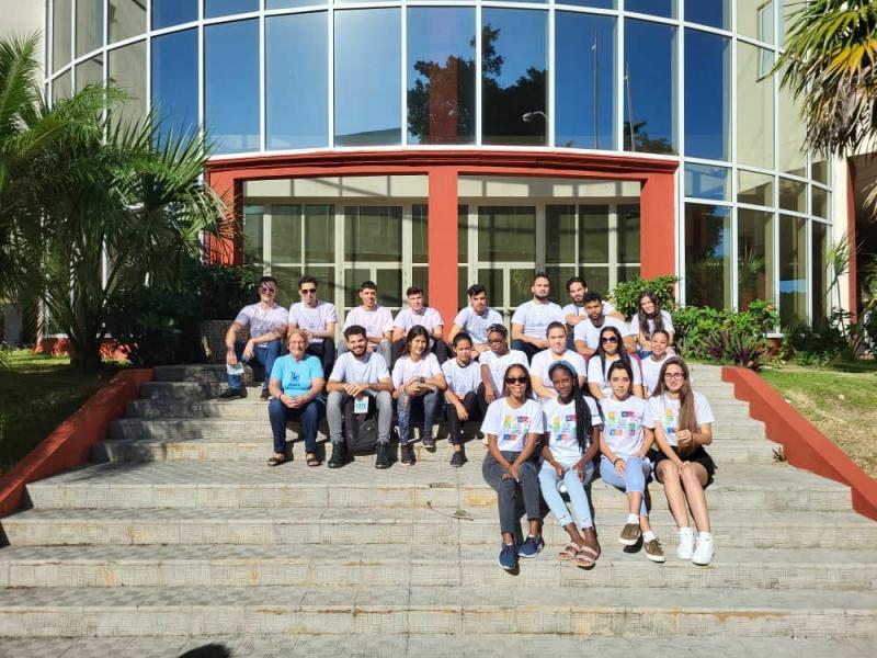 La profesora principal de cuarto año en la Citec durante la reciente graduación de los estudiantes de Bioinformática. Cortesía de la entrevistada