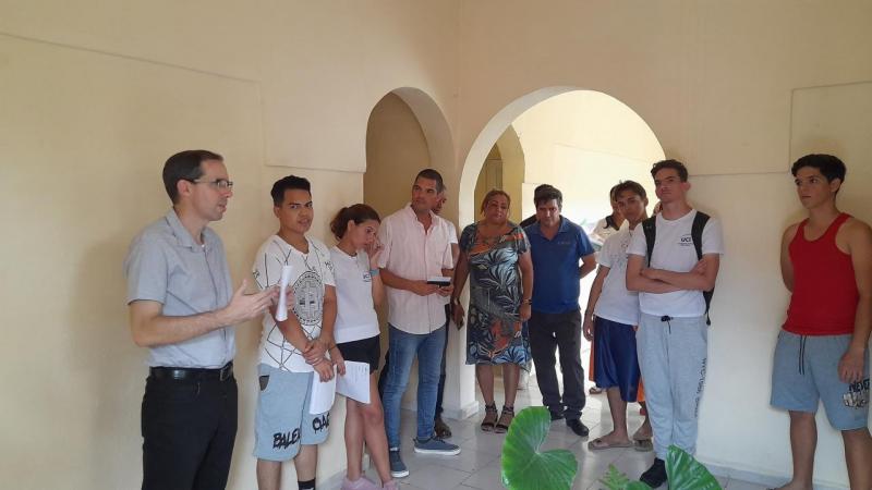 Recorrido del Consejo Universitario por la residencia estudiantil.