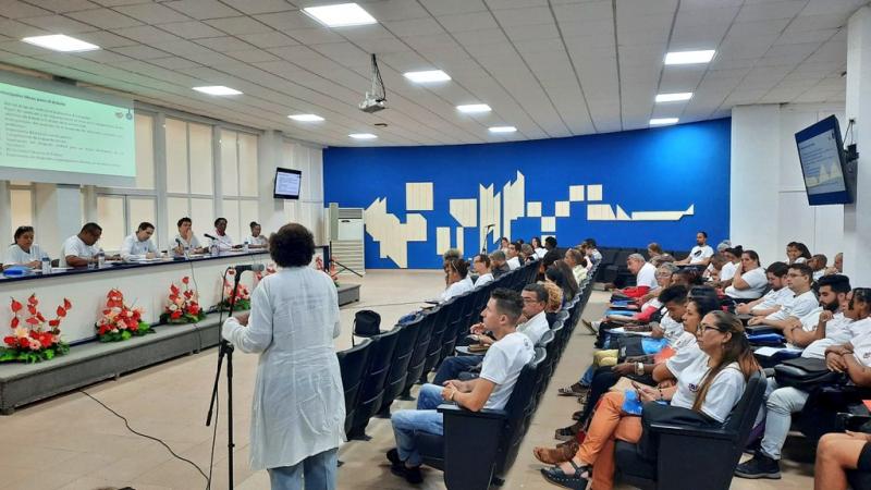 Conferencia del Buró Sindical en la UCI.