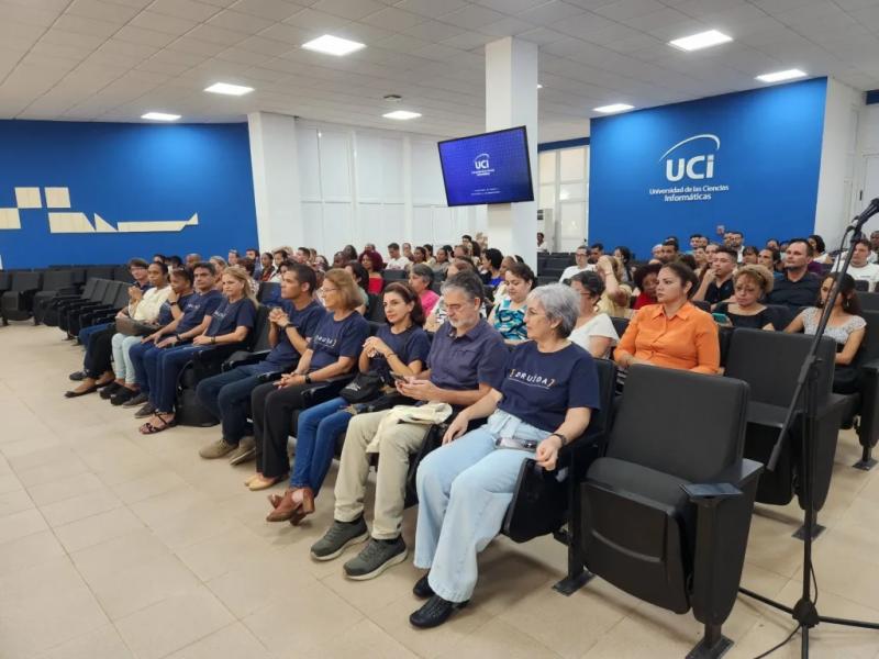 Profesores que contribuyeron con la Escuela de competencias digitales y transformación digital: Dr. C. Lidia Ruíz Ortiz, Dr. C. Noralbis de Armas Rodríguez , M. Sc. Iván Pérez Mallea, M. Sc. Arianna Rodríguez Jiménez, M. Sc. Henry Raúl González Brito, Dr. C. Carlos Rafael Rodríguez Rodríguez, Dr. C. Hubert Viltres Sala, Dr. C. Yamilis Fernández Pérez, Dr. C. Yunieski Coca Bergolla y Dr. C. Yeleny Zulueta Véliz.