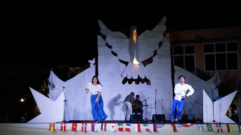 Festival de artistas aficionados.