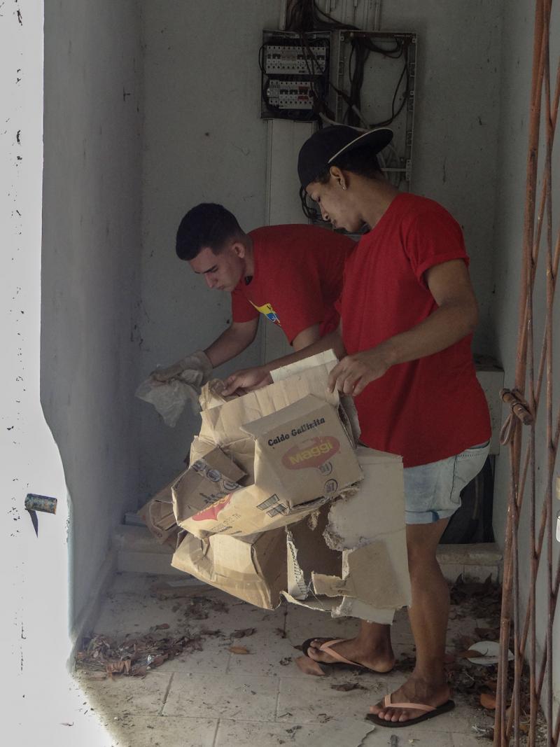 Movilizada comunidad universitaria en limpieza y poda de árboles, a propósito del Ejercicio Meteoro