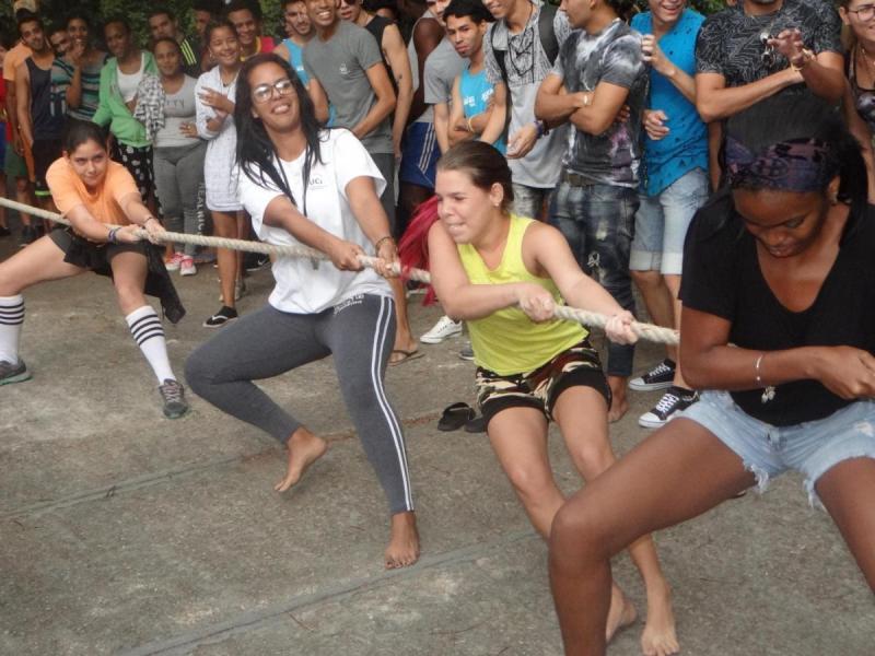 Cuánta energía muchachas, premio a la valentía.