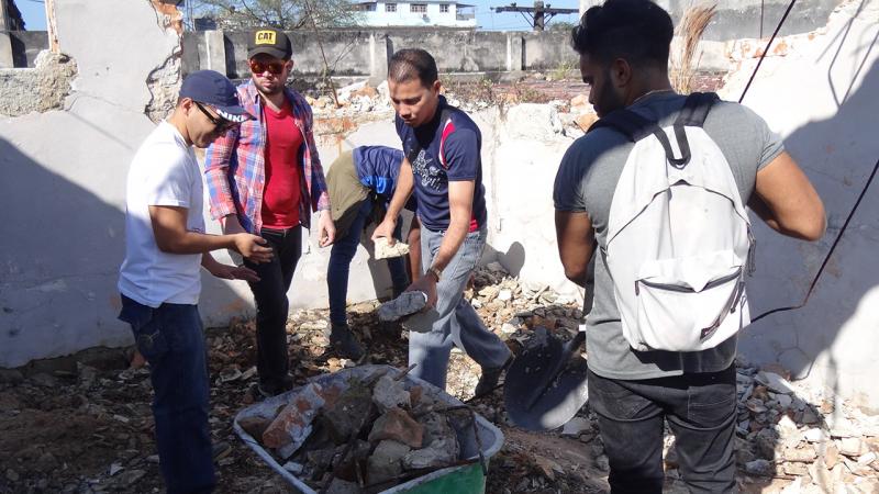 UCI members worked in a place that will serve as housing for 60 families in the municipality of Diez de Octubre