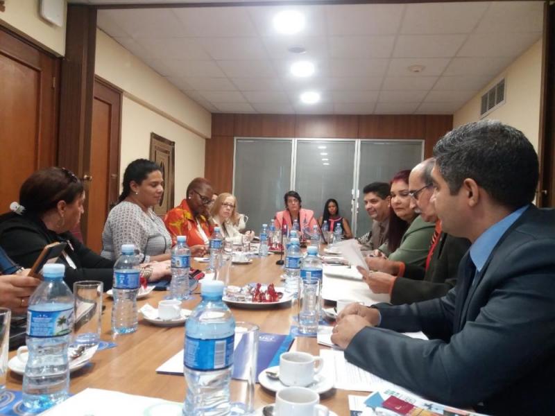 Estuvimos representados por el vicerrector de Producción, Dr.C. Yanio Hernández Heredia, en el encuentro que sostuvo la Baronesa Valerie Amos con directivos de varias universidades de nuestro país. Estuvimos representados por el vicerrector de Producción, Dr.C. Yanio Hernández Heredia, en el encuentro que sostuvo la Baronesa Valerie Amos con directivos de varias universidades de nuestro país.
