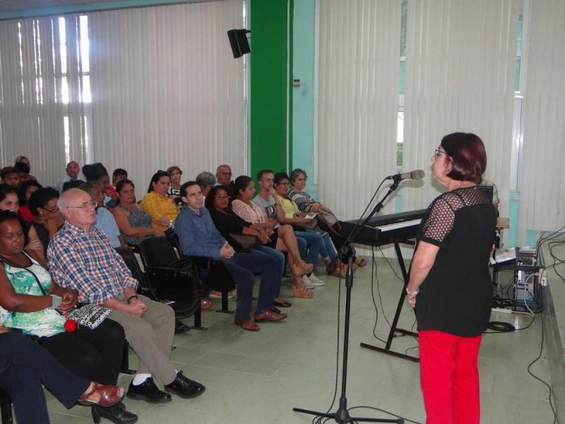 Dra.C. Vivian Estrada Sentí, jefa del Departamento de Grado Científico de la UCI y presidenta del Comité Académico de la Escuela Internacional de Invierno.