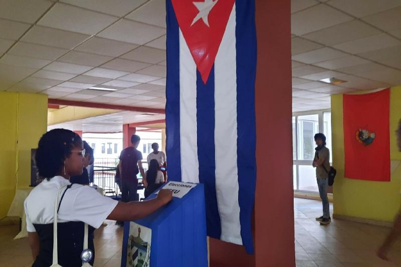 Celebran elecciones de la FEU a nivel de Universidad.