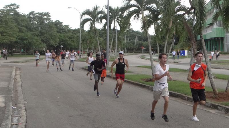 Maratón de Uciencia en la UCI. 