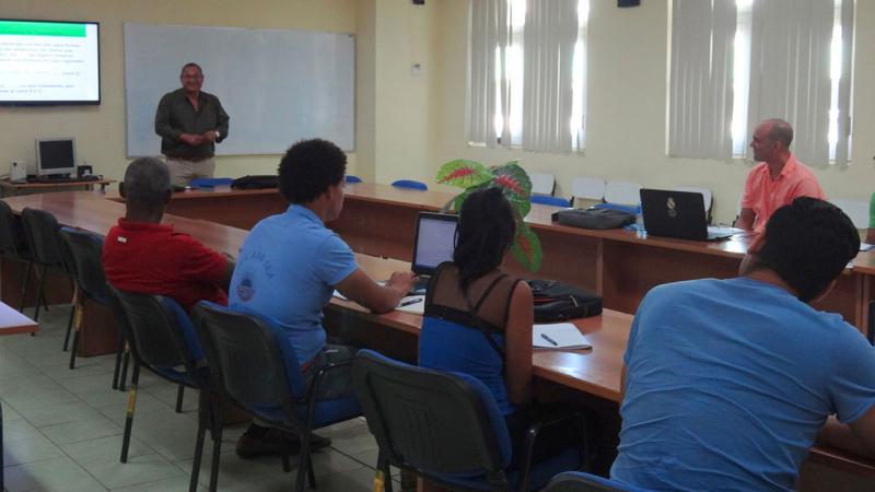 Introducción a la Simulación y sus Aplicaciones. Profesor Dr.C. José Ortíz Rojas.