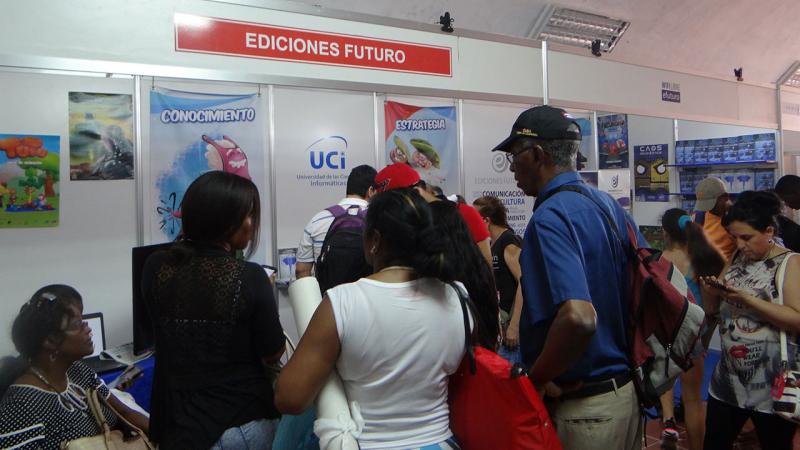 Numerous students and professionals, related to IT, have visited the stand for Ediciones Futuro, at the Havana International Book Fair