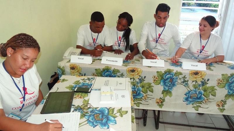 Realizada en la UCI prueba dinámica para el referendo constitucional a efectuarse el próximo 24 de febrero en todo el país.