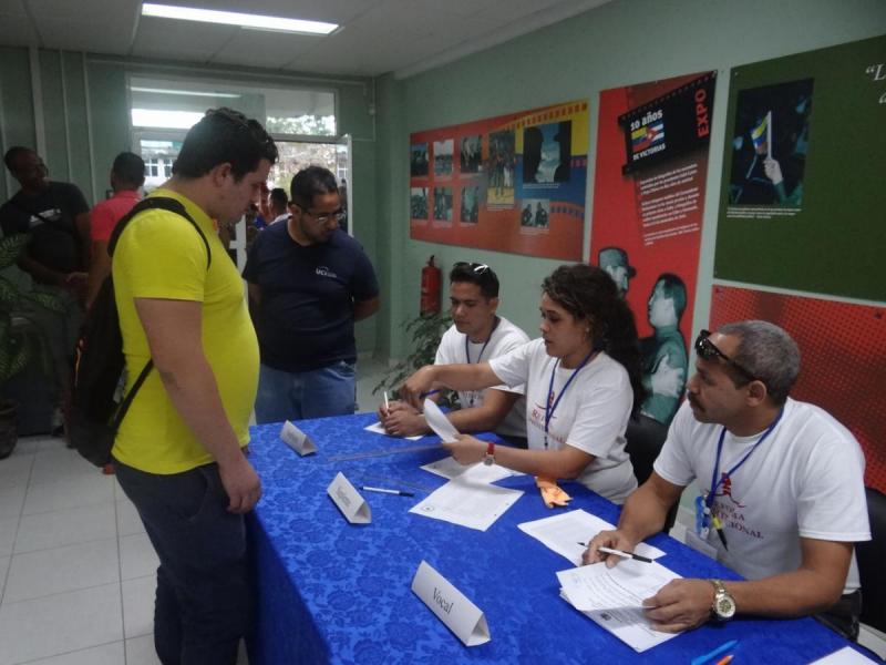 En esta jornada dominical estamos construyendo una carta magna auténtica que ejemplifica los principios de la Revolución.