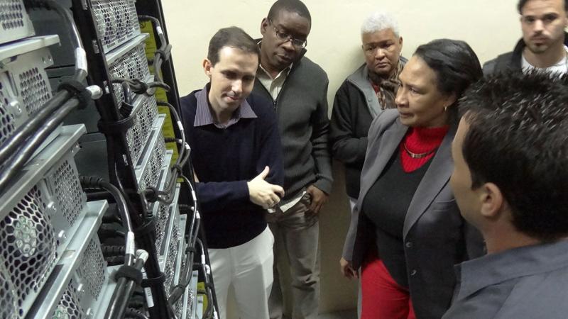 Inauguración de la Supercomputadora de la UCI. 