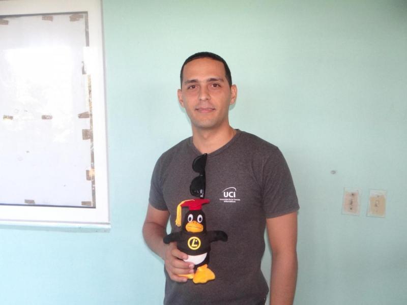 El ingeniero Hanoi Fragata Rodríguez, del Centro de Soporte Tecnológico, obtuvo el Primer Lugar, con una calificación de 100 puntos, en la certificación del Linux Professional Institute.