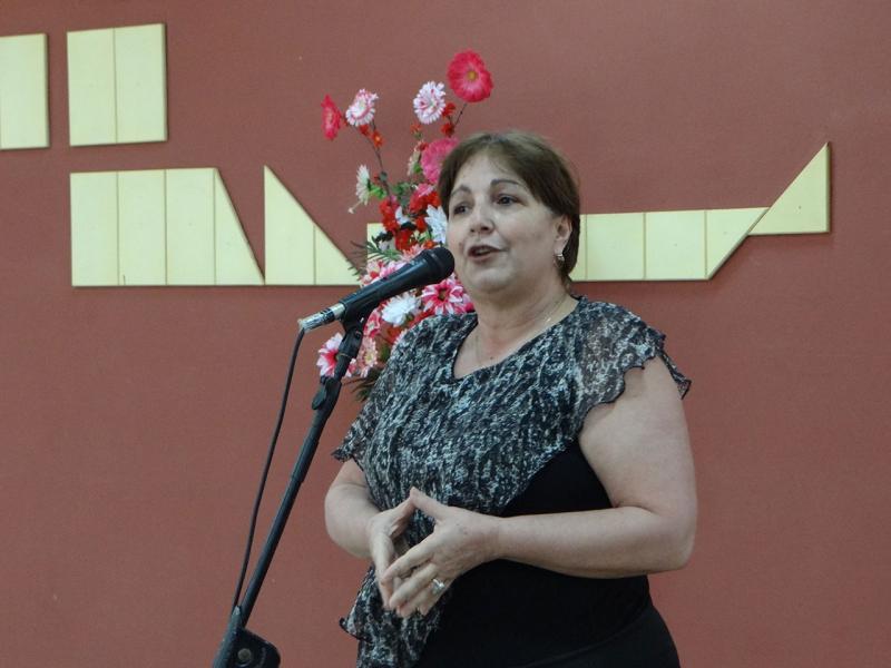 La Dra.C. Natalia Martínez, vicerrectora de Formación, presentó un integral y enxahustivo análisis. 